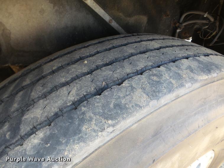 image for item DA7318 1981 Kenworth W900A semi truck