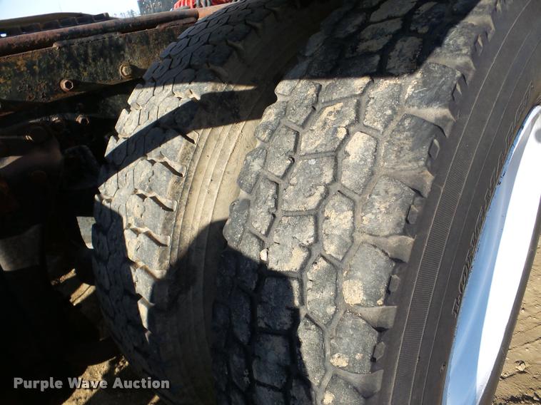 image for item DA7318 1981 Kenworth W900A semi truck