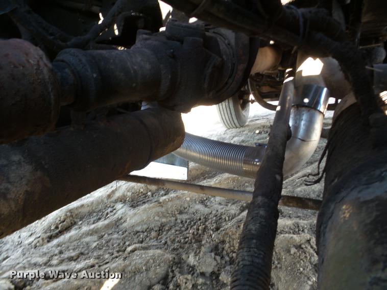 image for item DA7318 1981 Kenworth W900A semi truck