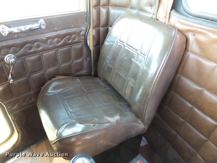 image for item DA7319 1978 Peterbilt 359M19 semi truck