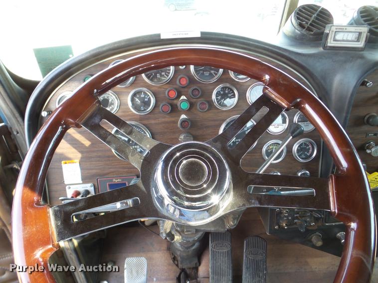 image for item DA7319 1978 Peterbilt 359M19 semi truck