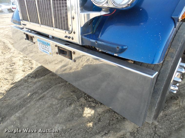 image for item DA7319 1978 Peterbilt 359M19 semi truck