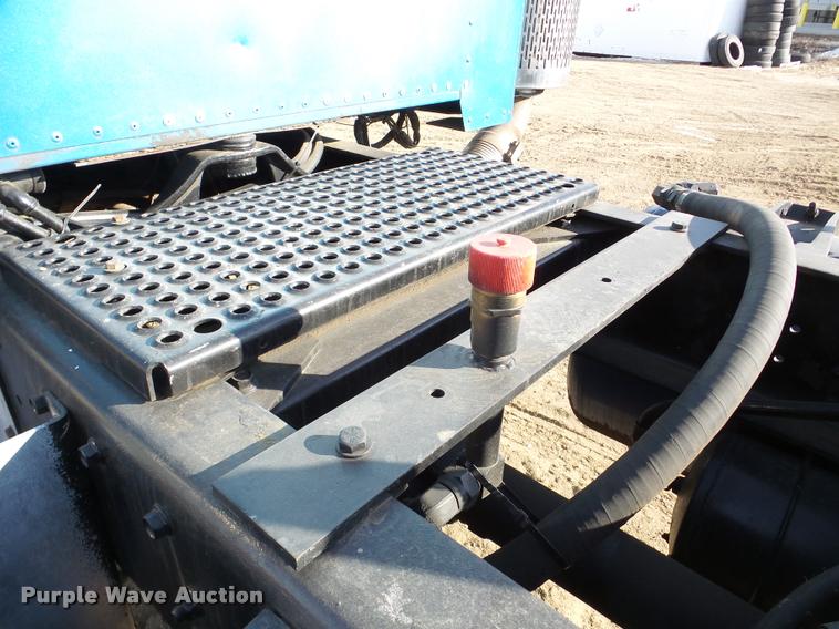 image for item DA7319 1978 Peterbilt 359M19 semi truck