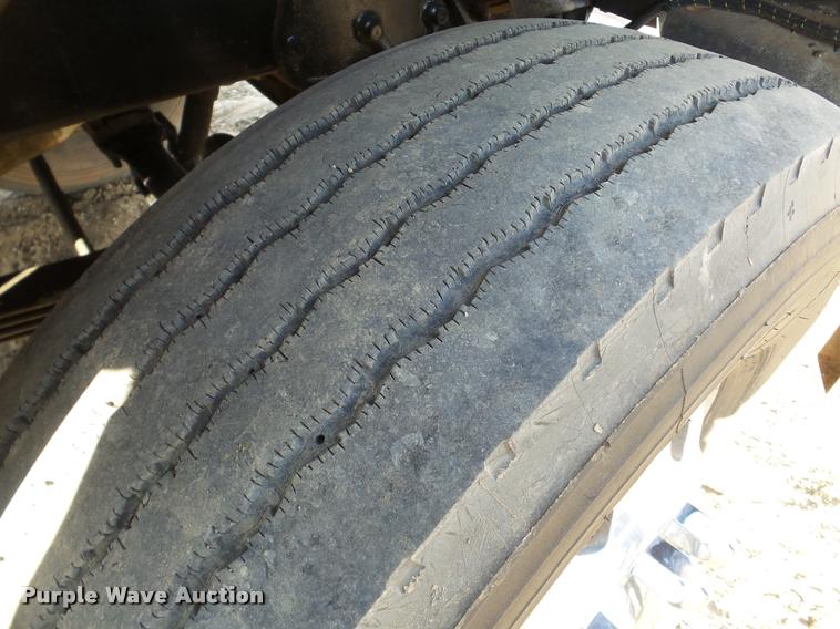 image for item DA7319 1978 Peterbilt 359M19 semi truck