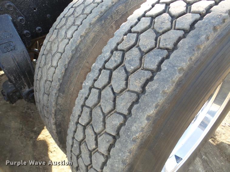 image for item DA7319 1978 Peterbilt 359M19 semi truck