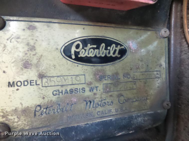 image for item DA7319 1978 Peterbilt 359M19 semi truck