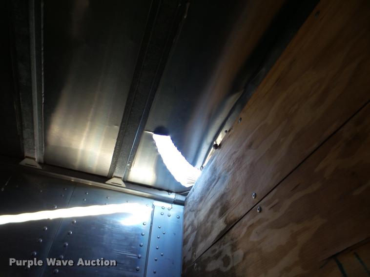 image for item DA7356 1994 Stoughton dry van trailer