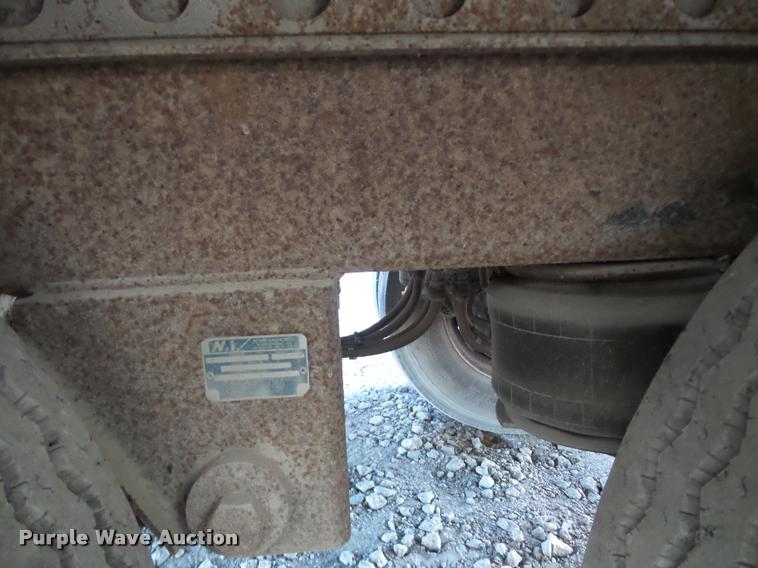 image for item DA7356 1994 Stoughton dry van trailer