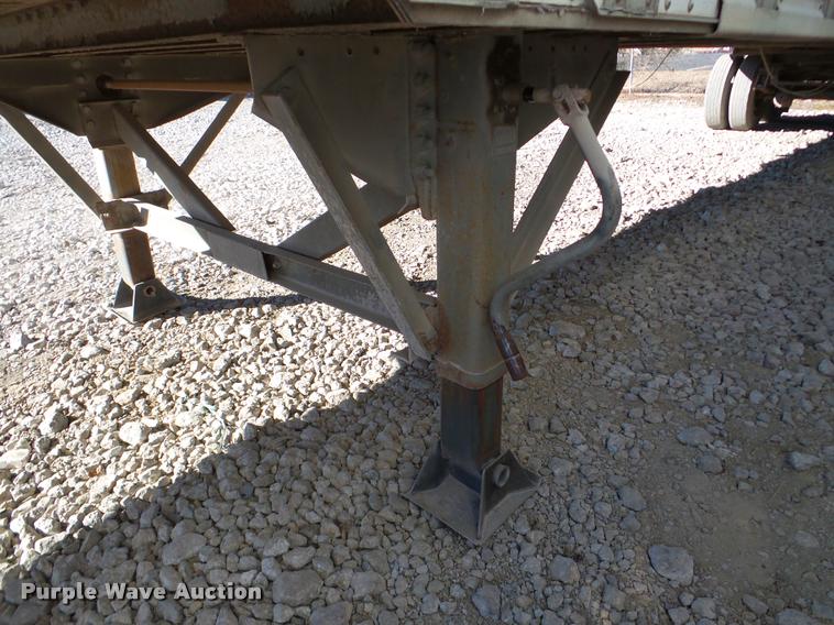 image for item DA7357 1995 Monon dry van trailer