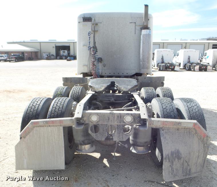 image for item DA7673 2003 Freightliner Century ST120 semi truck