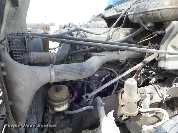 image for item DA7673 2003 Freightliner Century ST120 semi truck