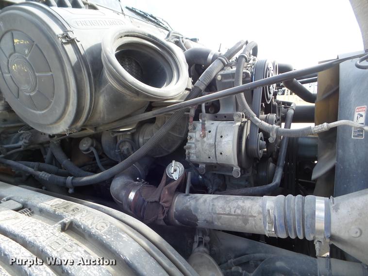 image for item DA7673 2003 Freightliner Century ST120 semi truck