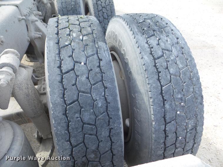 image for item DA7673 2003 Freightliner Century ST120 semi truck