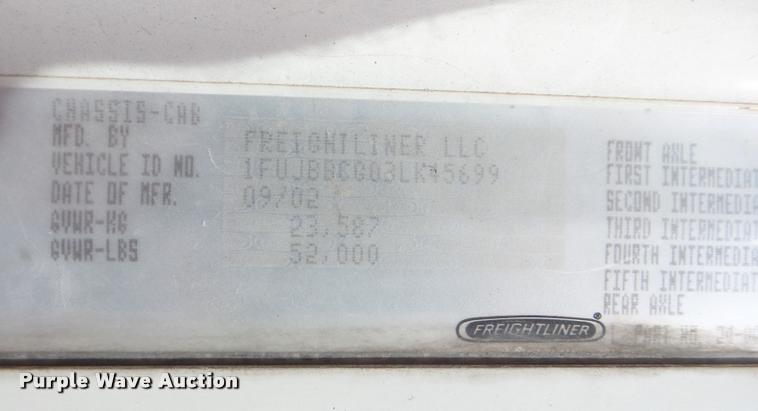 image for item DA7673 2003 Freightliner Century ST120 semi truck