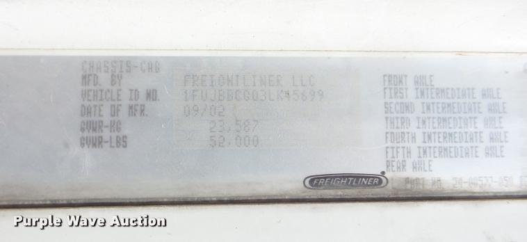 image for item DA7673 2003 Freightliner Century ST120 semi truck