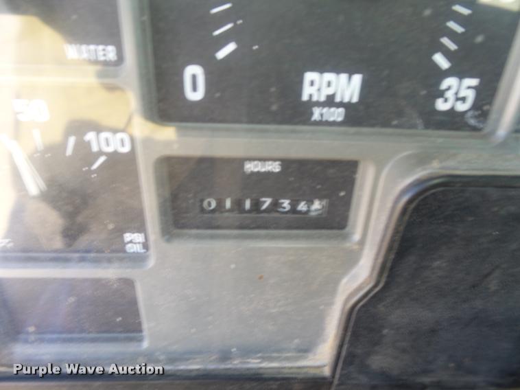 image for item DB1887 2001 International 4700 propane fuel truck