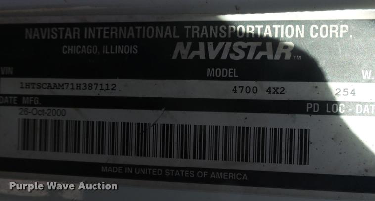 image for item DB1887 2001 International 4700 propane fuel truck