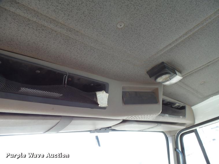 image for item DB1888 2001 International 4700 propane fuel truck