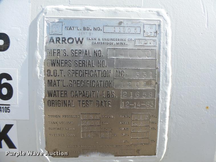 image for item DB1888 2001 International 4700 propane fuel truck