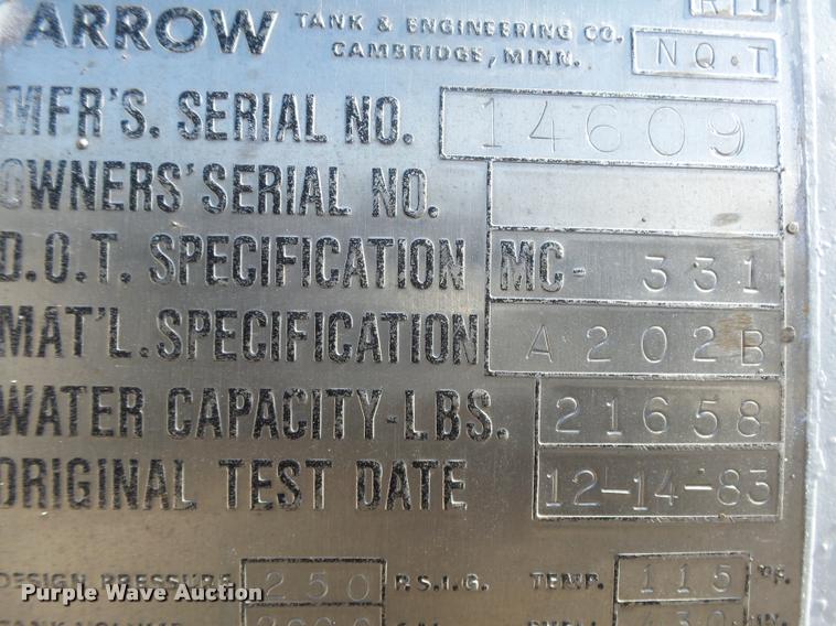 image for item DB1888 2001 International 4700 propane fuel truck