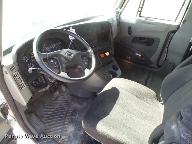 image for item DB1889 2012 International ProStar Plus semi truck