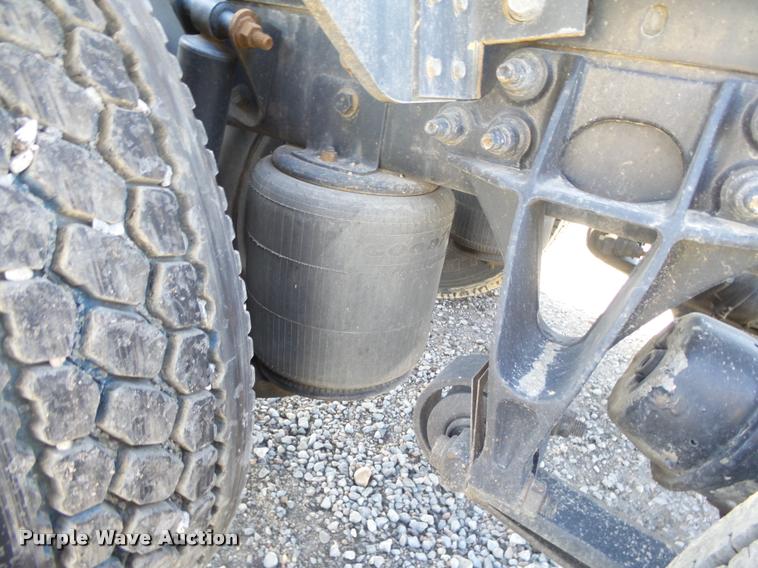 image for item DB1889 2012 International ProStar Plus semi truck