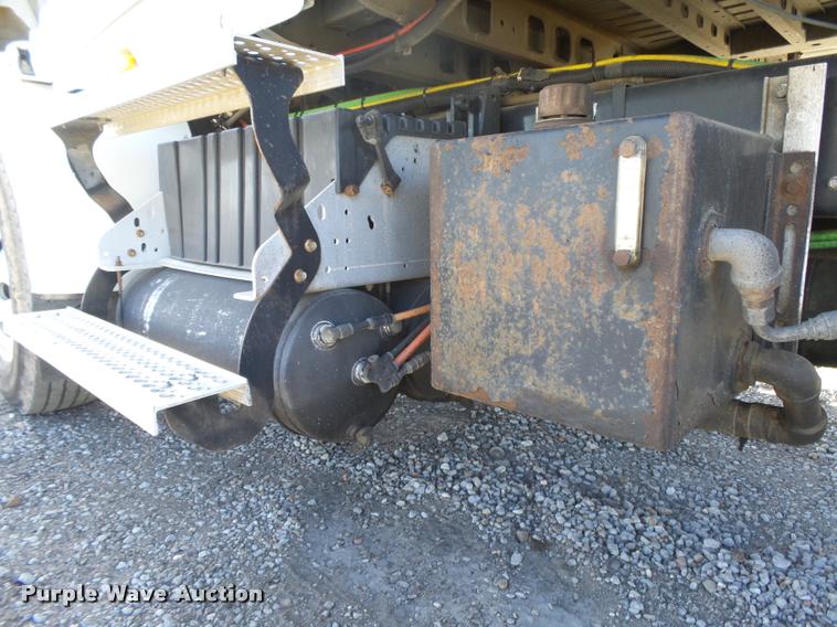 image for item DB1889 2012 International ProStar Plus semi truck