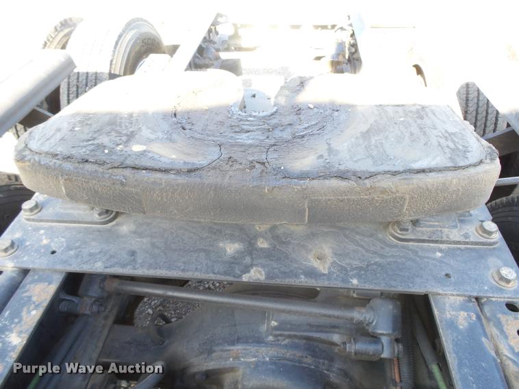 image for item DB1889 2012 International ProStar Plus semi truck