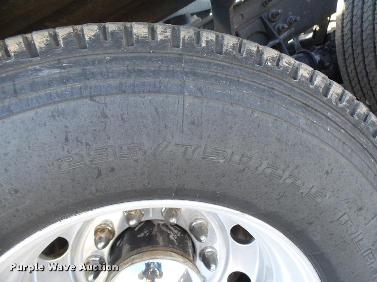 image for item DB1889 2012 International ProStar Plus semi truck