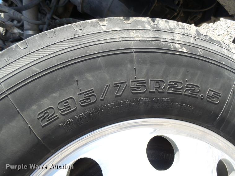 image for item DB1889 2012 International ProStar Plus semi truck