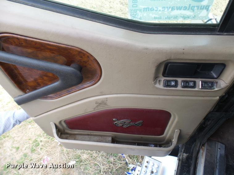 image for item DB2357 2007 International 9400i semi truck