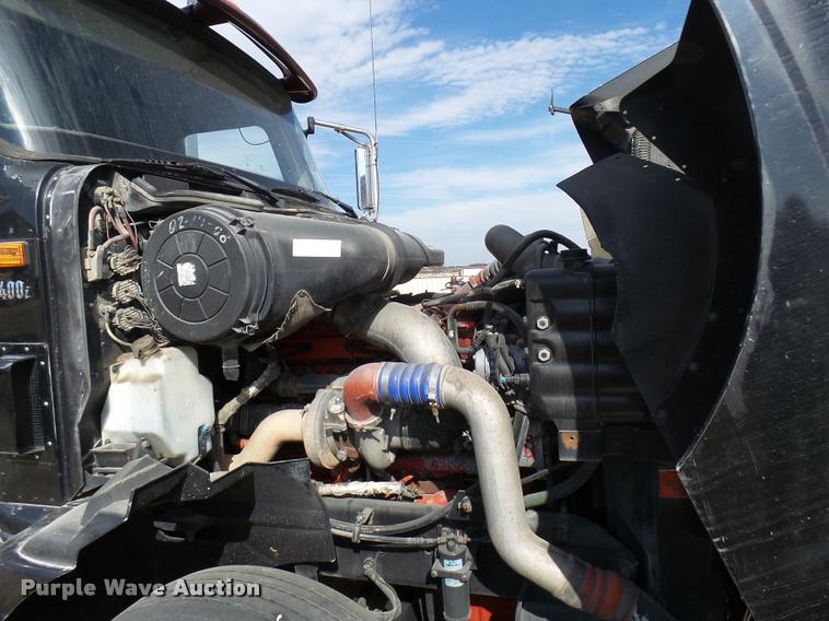 image for item DB2357 2007 International 9400i semi truck