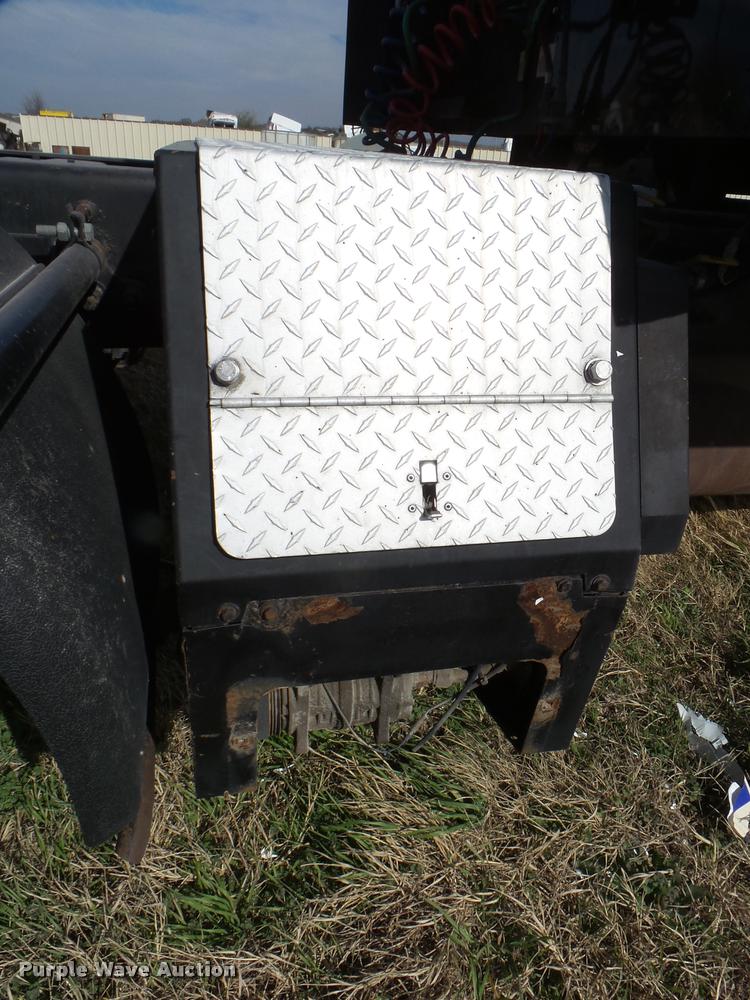 image for item DB2357 2007 International 9400i semi truck