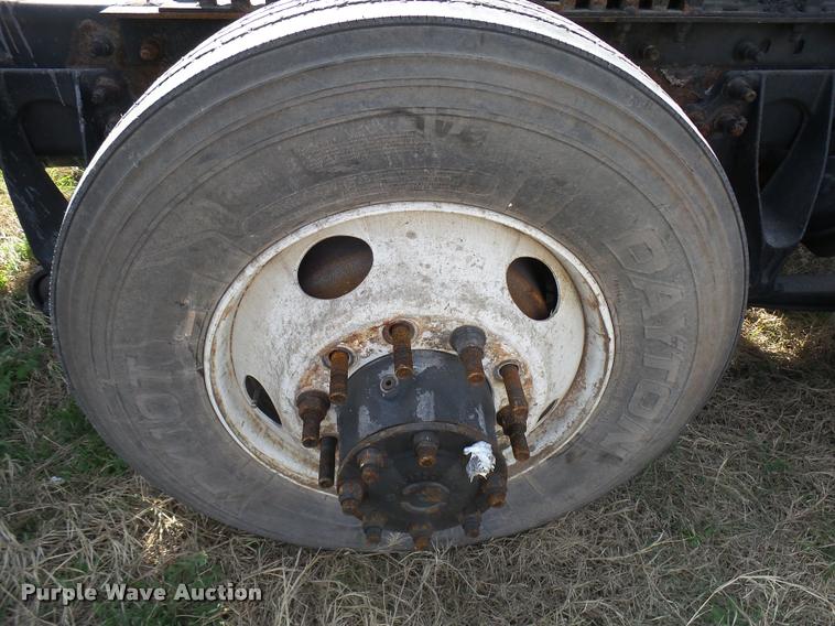 image for item DB2357 2007 International 9400i semi truck