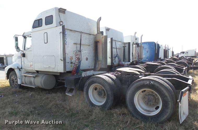 image for item DB2358 2007 International 9400i semi truck