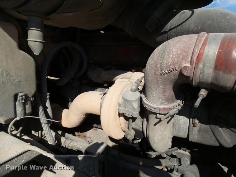 image for item DB2358 2007 International 9400i semi truck