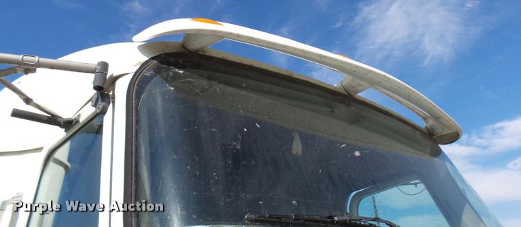 image for item DB2358 2007 International 9400i semi truck