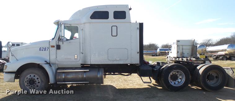 image for item DB2359 2007 International 9400i semi truck