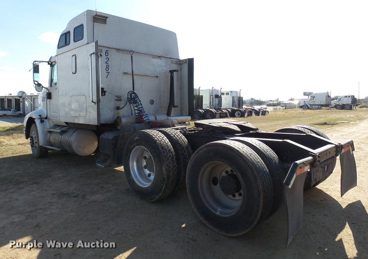 image for item DB2359 2007 International 9400i semi truck