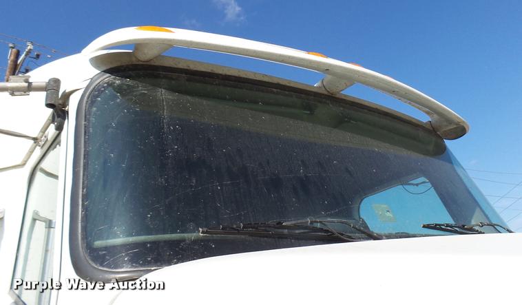 image for item DB2359 2007 International 9400i semi truck