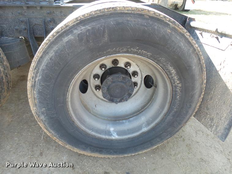 image for item DB2359 2007 International 9400i semi truck