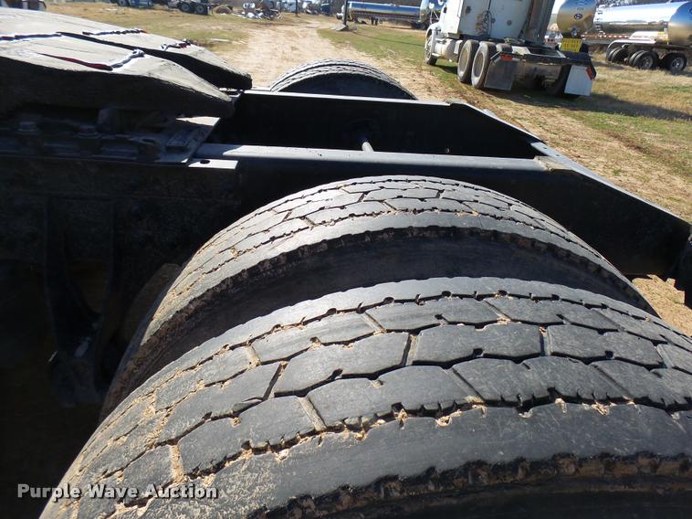 image for item DB2359 2007 International 9400i semi truck