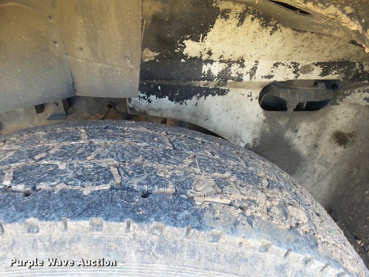 image for item DB2359 2007 International 9400i semi truck