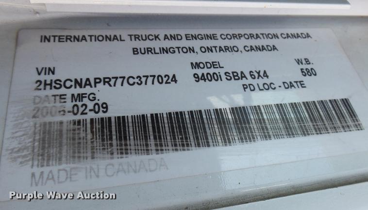 image for item DB2359 2007 International 9400i semi truck