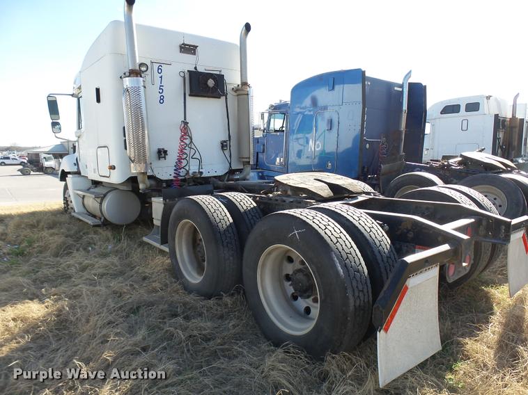 image for item DB2360 2004 Freightliner Columbia semi truck