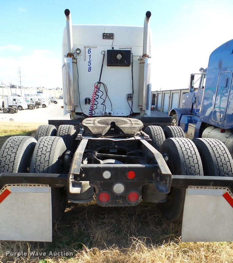 image for item DB2360 2004 Freightliner Columbia semi truck