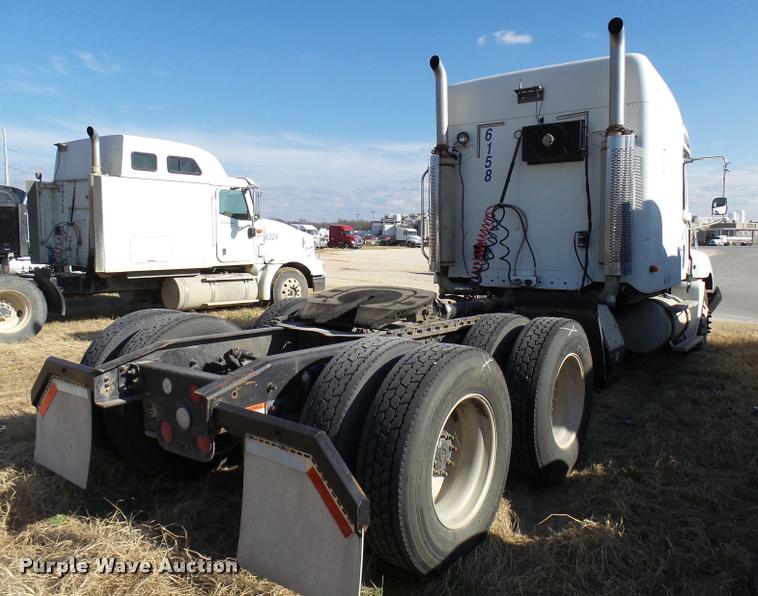image for item DB2360 2004 Freightliner Columbia semi truck