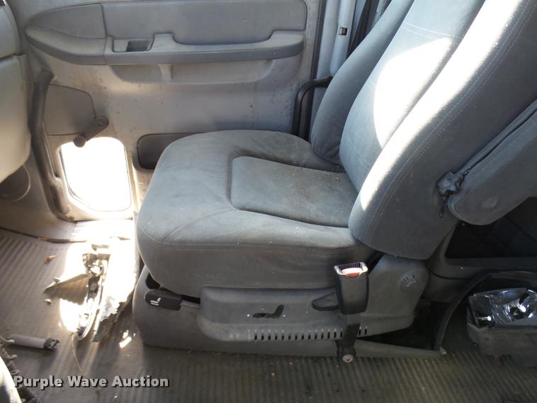 image for item DB2360 2004 Freightliner Columbia semi truck