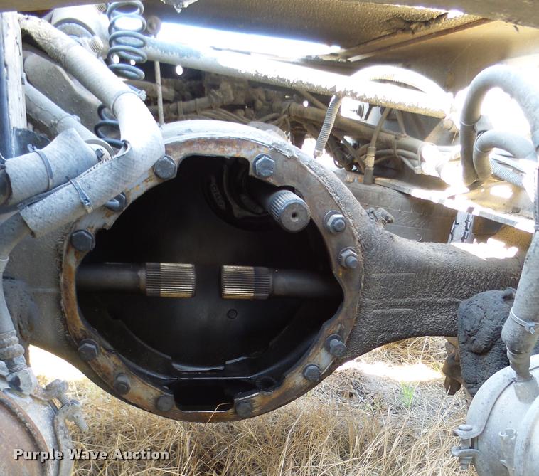 image for item DB2360 2004 Freightliner Columbia semi truck