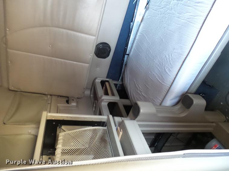 image for item DB2361 2006 International 9400i semi truck